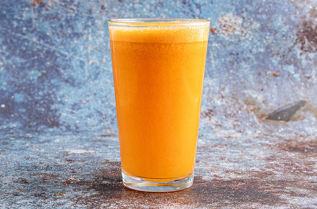 Ανάμεικτος 100% φυσικός χυμός Μήλο Πορτοκάλι Καρότο